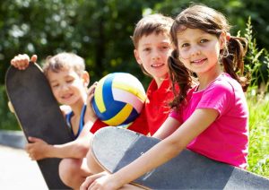 פעילויות לילדים בבית: 10 רעיונות לפעילויות כיפיות במיוחד בלי מסכים!