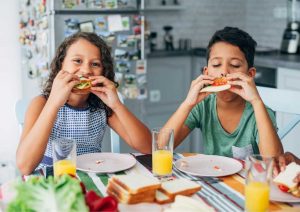 כבר לא מתלבטים: איך לגוון את הסנדוויצ'ים של הילדים?